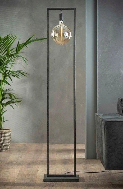 آباژور ایستاده فلزی مدرن کد R/104